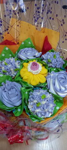 7 Cupcake Bouquet