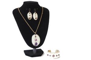 Horn Gemstone Necklace/earrings Set